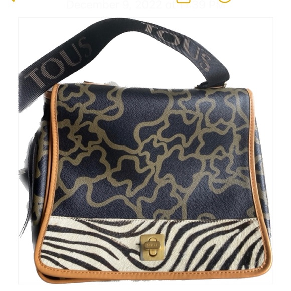 Touscrossbody with pony hair handbag